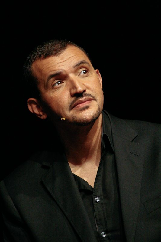 Portrait de Farid Abdelkrim — auteur, comédien et médiateur en milieu carcéral